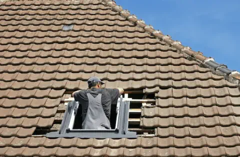 Pose de velux - Saint-Étienne-sur-Usson